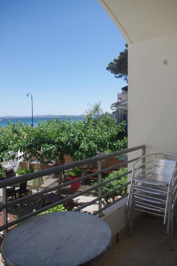 Aparthotel Les Stoechades Hyères Esterno foto